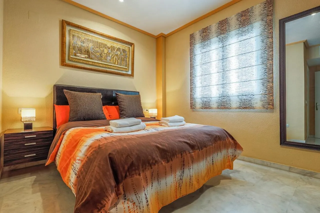 Sensacional Apt 2 Hab 2 Banos 4 Pax Aljarafe Metro San Juan de Aznalfarache