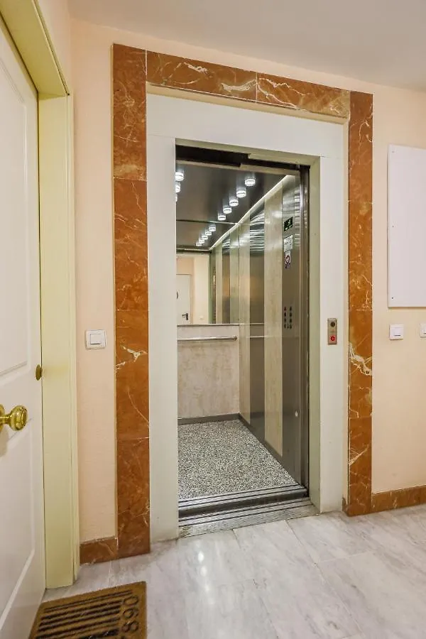 Sensacional Apt 2 Hab 2 Banos 4 Pax Aljarafe Metro San Juan de Aznalfarache Apartment